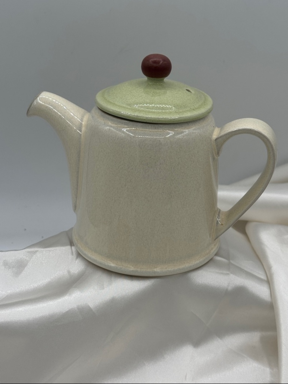 Denby Cream Ceramic Teapot with Green Lid and Brown Knob